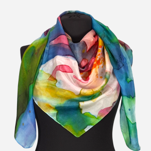 Apaszka z delikatnego jedwabiu MAGIA 07