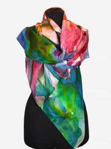 Apaszka z delikatnego jedwabiu MAGIA 07