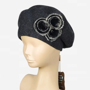 Beret damski zimowy ZAIRA 07; KAMEA, grafitowy