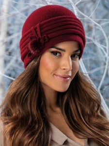 BILENA 144 - wełniana czapka damska; WILLI, bordowa