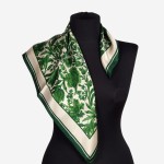 Gawroszka 53x53cm z naturalnego jedwabiu, G199