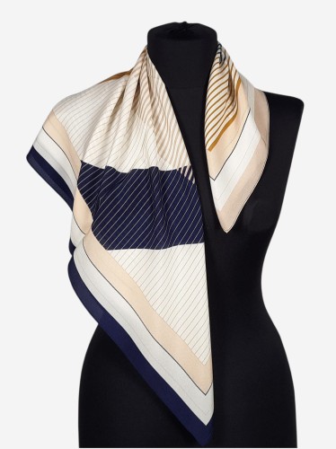 Jedwabna apaszka chustka, 13, odcienie beżu i granat