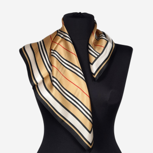 Gawroszka 53x53cm z naturalnego jedwabiu, G119