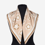 Apaszka z delikatnego cienkiego jedwabiu 65x65cm, 05