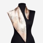 Gawroszka 53x53cm z naturalnego jedwabiu, G109