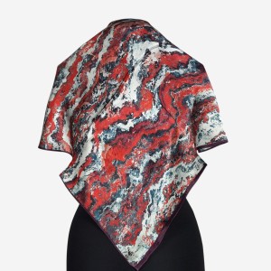 Gawroszka 53x53cm z naturalnego jedwabiu, G104