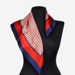 Gawroszka 53x53cm z naturalnego jedwabiu, G083