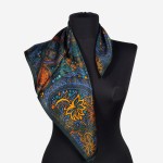 Gawroszka 53x53cm z naturalnego jedwabiu, G085