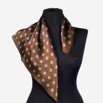 Gawroszka 53x53cm z naturalnego jedwabiu, G077