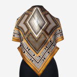 Gawroszka 53x53cm z naturalnego jedwabiu, G076