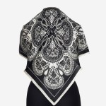 Gawroszka 53x53cm z naturalnego jedwabiu, G073