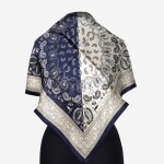 Gawroszka 53x53cm z naturalnego jedwabiu, G138