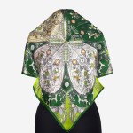 Gawroszka 53x53cm z naturalnego jedwabiu, G069