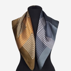 Jedwabna apaszka damska 66x66cm, 0088