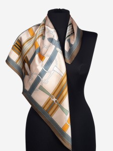 Jedwabna apaszka damska 66x66cm, 0072