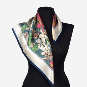 Apaszka gawroszka z naturalnego jedwabiu, G040