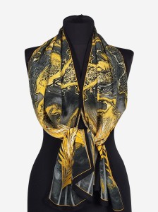 Szalik z delikatnego jedwabiu 35x140cm, 003, z nadrukiem liści na ciemnym tle