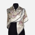 Dwustronna ekskluzywna duża chusta 106x106cm z naturalnego jedwabiu, D095, ręcznie wykończona