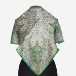 Gawroszka 53x53cm z naturalnego jedwabiu, G029, drobne wzorki z paisley z zielenią